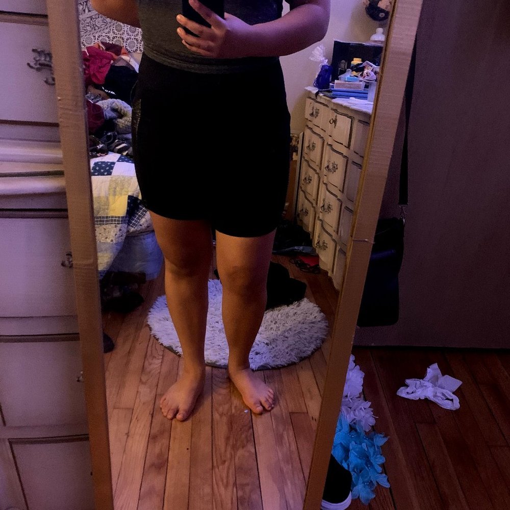 Work Out Shorts - Picture 2 of 3